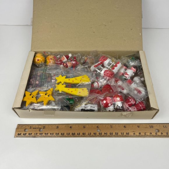 Vtg 50 Piece Hand Painted Small Wooden Christmas Ornaments Orig Box Taiwan READ - Picture 9 of 11